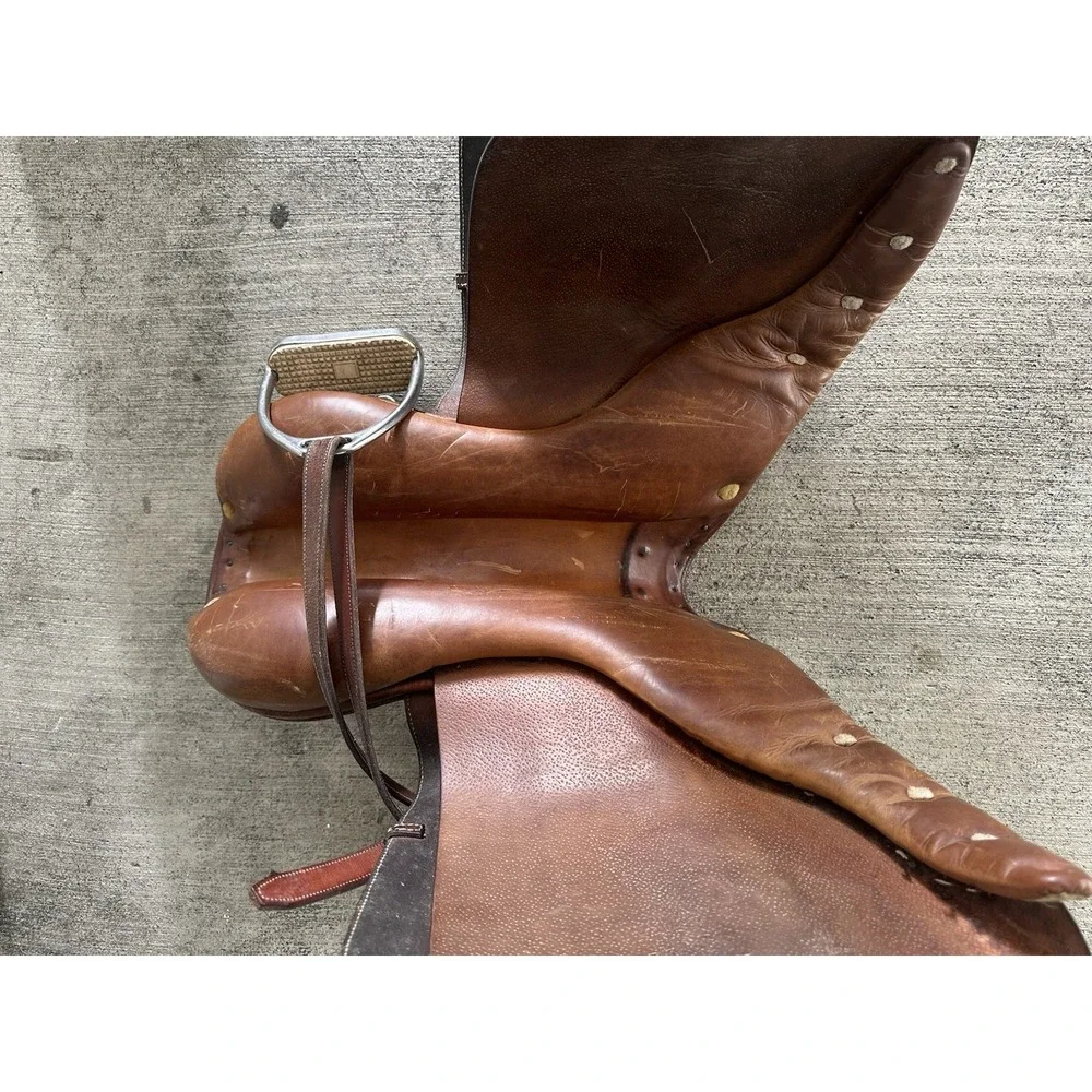 Beval Ltd Close Contact Saddle – 16.5